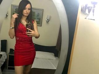Alter: 34 / Skorpion - Alter: 167 / sportlich - Geschlecht: weiblich - Ausrichtung: heterosexuell - Haare: brünett / sehr lang - Piercing: Bauchnabel - bewebmaster-Alter: B - Hautfarbe: weiss - Augen: braun - Rasur: teilrasiert